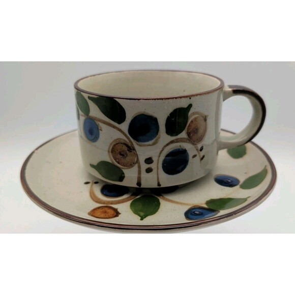 Vtg Stoneware Mug Korea Chili Chowder Soup Cracker Plate Saucer Berries - Picture 1 of 8
